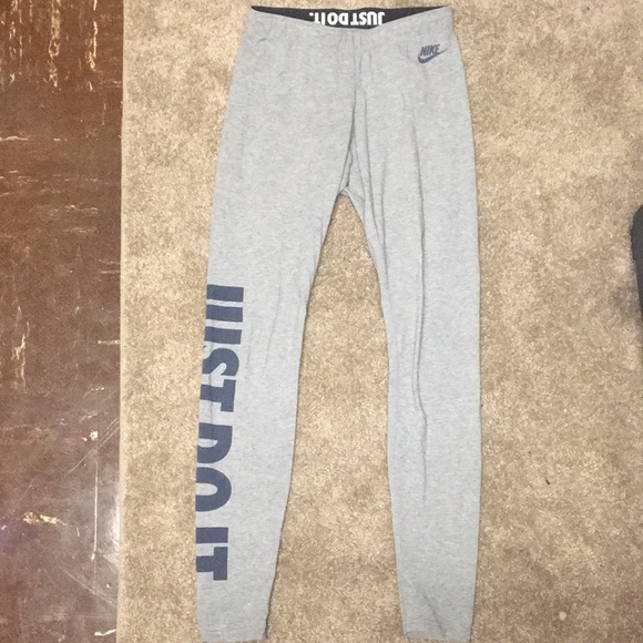 Gray Nike leggings - Picture 1 of 2